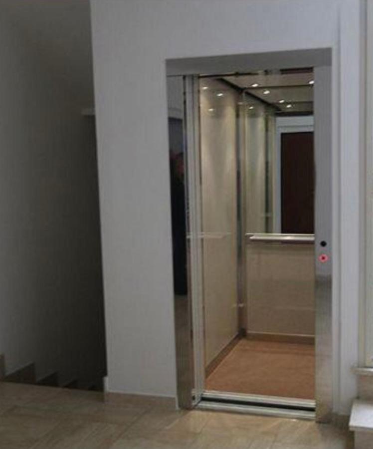 Trilocale In Centro A Otranto Apartment Екстериор снимка